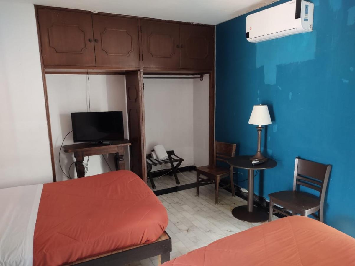 Antique Barrio Antiguo Hotel มอนแตร์เรย์ ภายนอก รูปภาพ